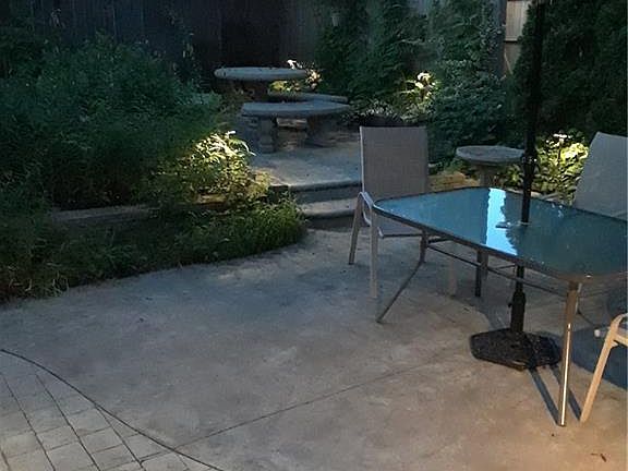 3rd image of 295 Norton Ave