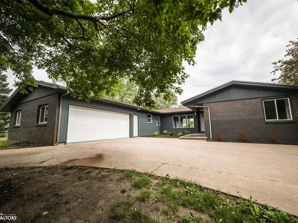 500 Riverview Dr, Rockford, IA 50468