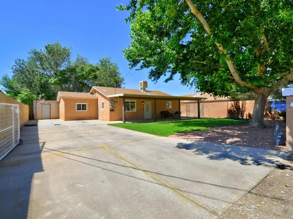 2306 Salvador Rd SW, Albuquerque, NM 87105