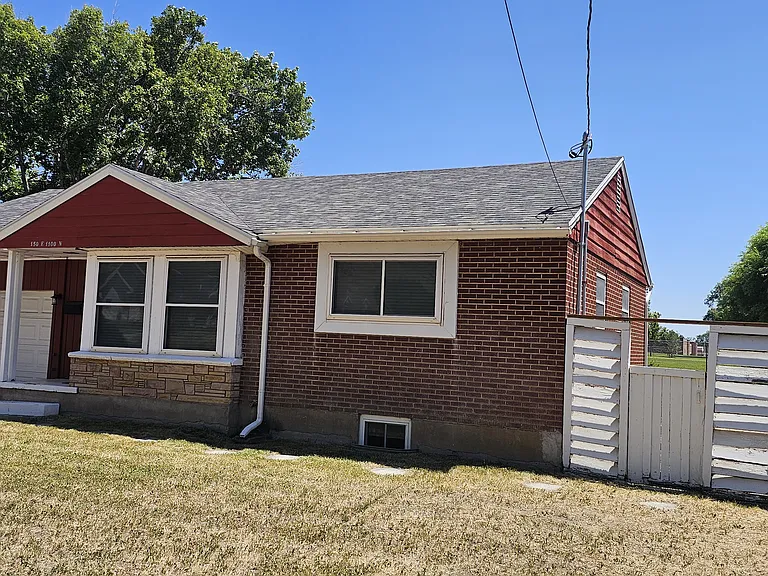 150 E 1100 N — Photo 2