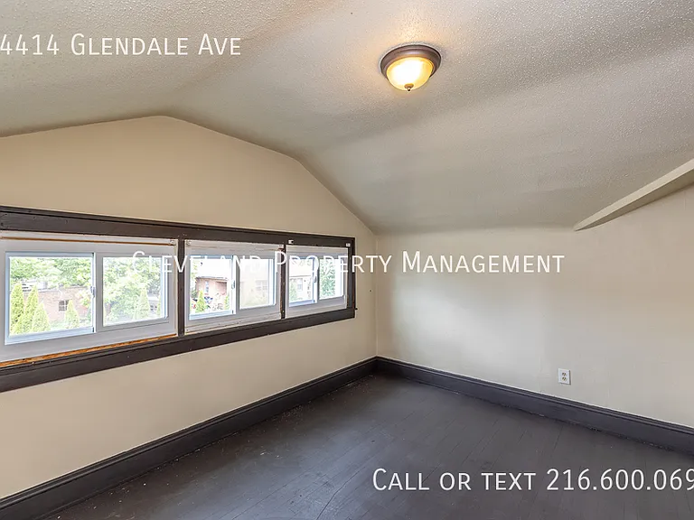 14414 Glendale Ave — Photo 18