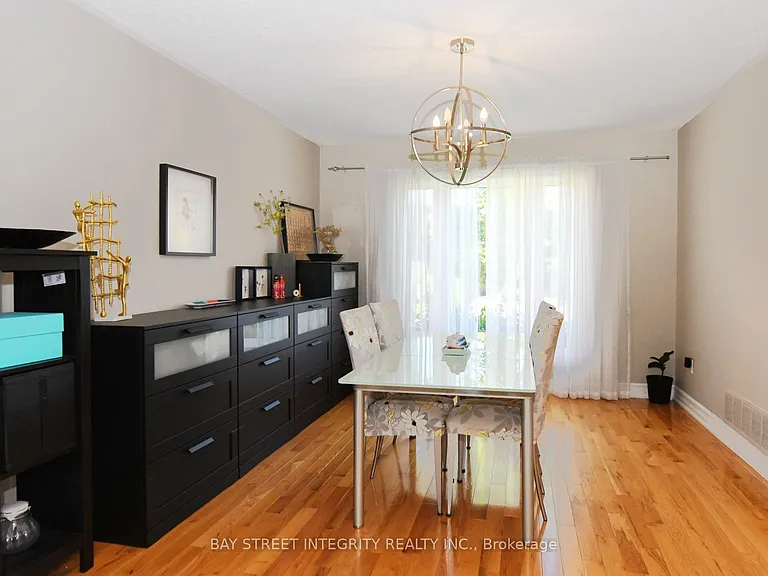 1213 Rosethorne Rd — Photo 9