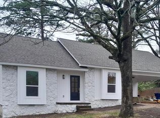 15 Valley View Dr, Maumelle, AR 72113