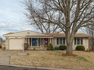 235 Arras Dr, Saint Louis, MO