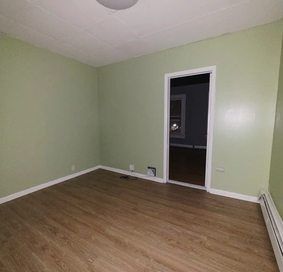 2 bed, 800 sqft, $2,000 — Photo 2