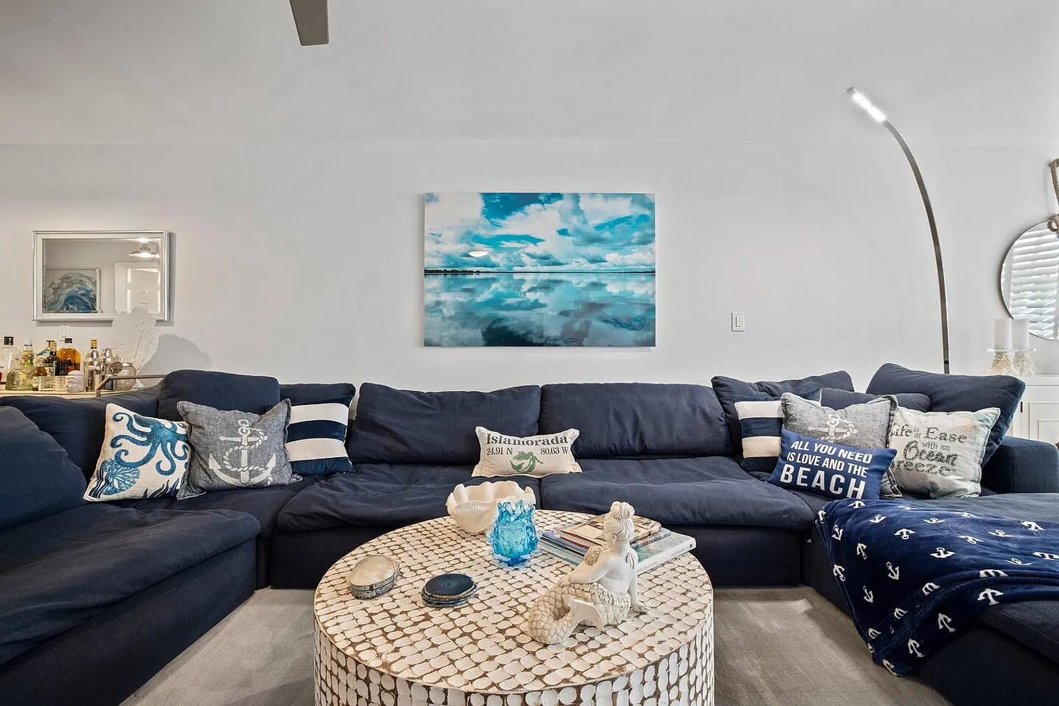 2 bed, 2.0 bath, 1345 sqft, $5,225 — Photo 4