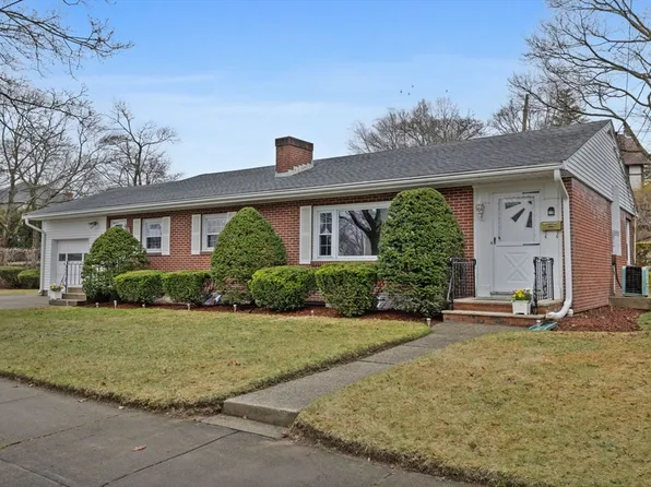 14 Schofield Dr, Newton, MA 02460