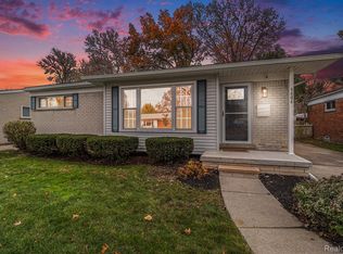 1404 Woodlawn Ave, Royal Oak, MI