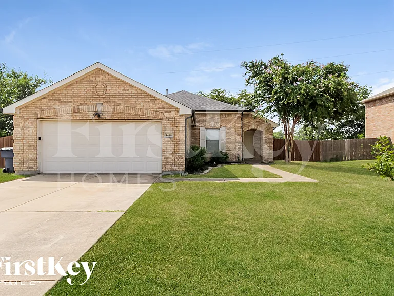 1450 Waldrop Dr — Photo 1