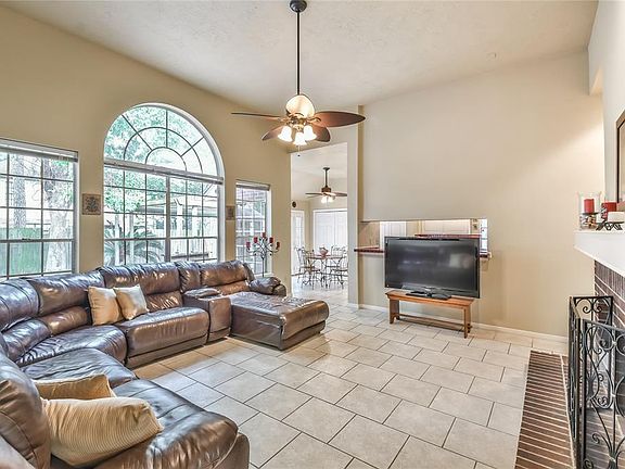 5th image of 15422 Evergreen Knoll Ln
