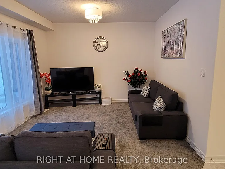 12 Mitchell Ave — Photo 11
