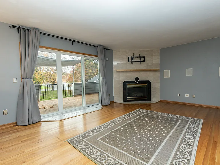 gas fireplace in main level living room