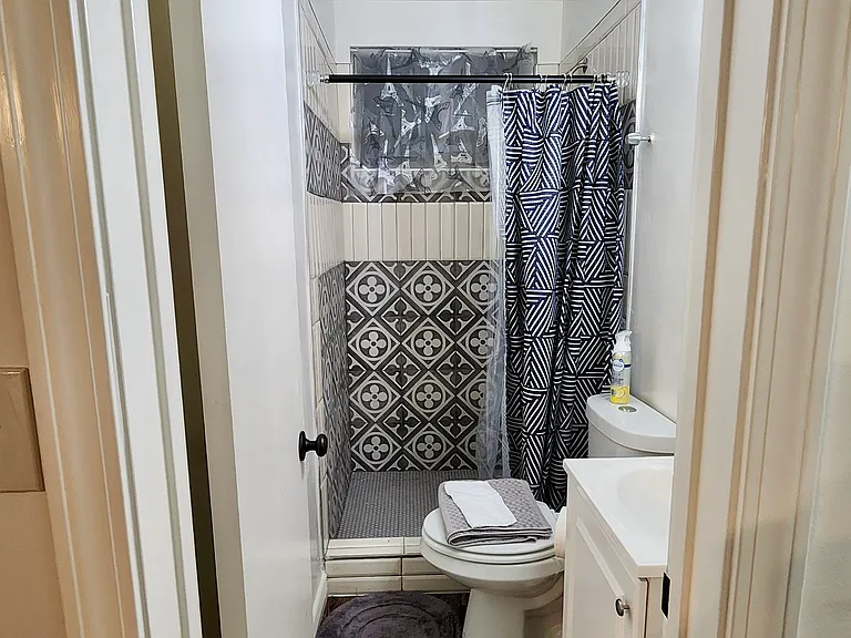 301 Sanford Dr #2 — Photo 3