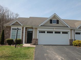 1028 Coronet Ln, Greensburg, PA 15601