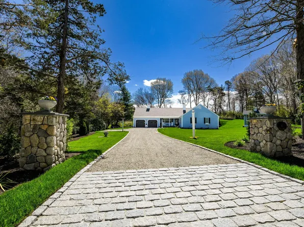 9 Coach Lane, Sandwich, MA 02563