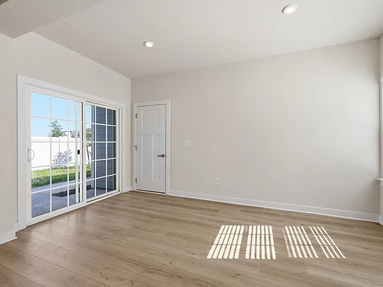 101 Iris Cir — Photo 16