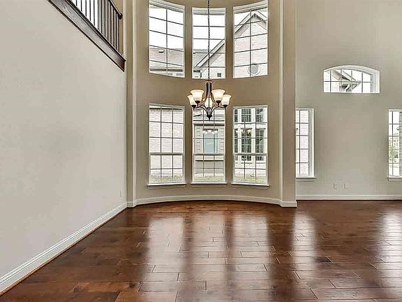 5th image of 5008 Albatross Dr
