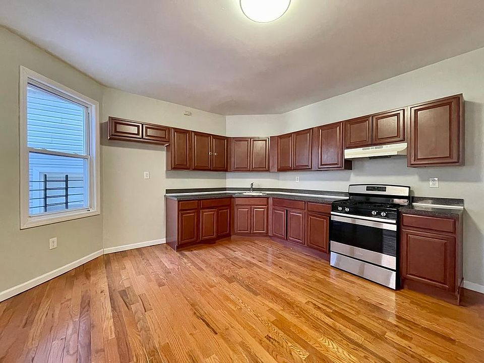 1st image of 799 S 12th St #2A