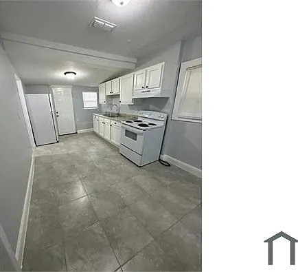 1436 W 25th St — Photo 15