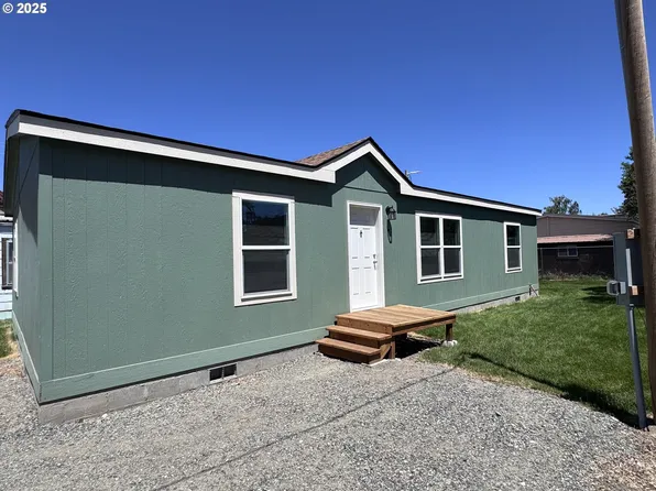 2130 9th St, Baker City, OR 97814