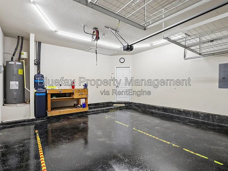 1807 Golden Maple — Photo 40