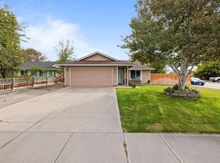 6320 Candlestick Dr, Pasco, WA 99301