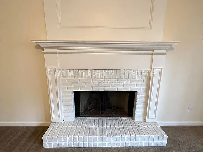 7115 Red Fox Ln — Photo 10