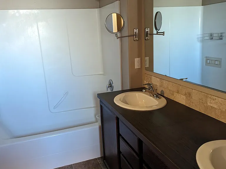 9475 W 9th Pl — Photo 2