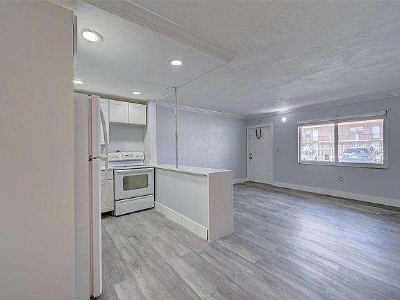 5th image of 505 NW 177th Street #140