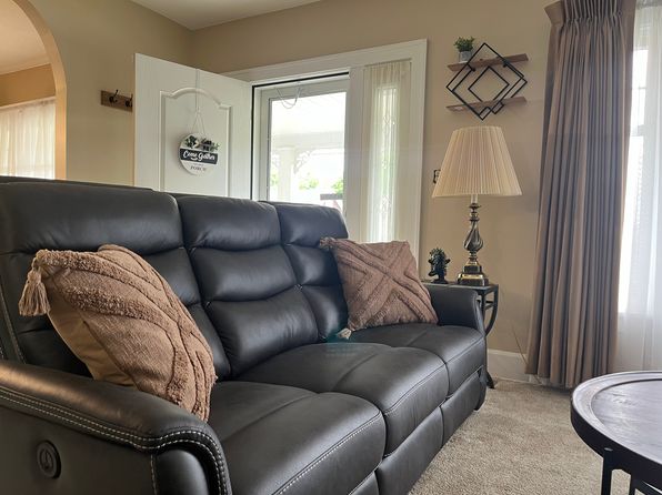 (undisclosed Address)