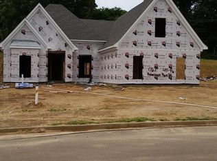 1767 S Robertson Place Dr, Hernando, MS 38632