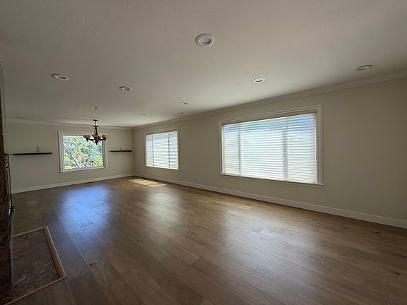 5th image of 14291 Elva Ave