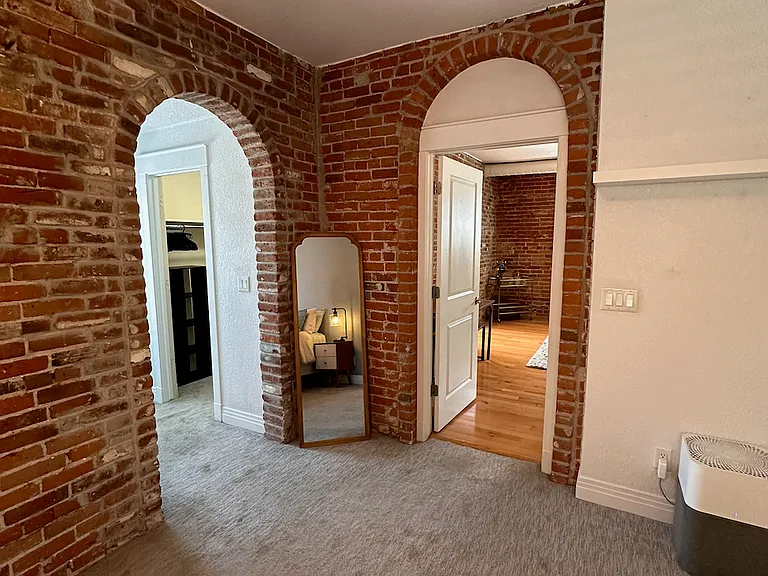 1656 N Franklin St #5 — Photo 10
