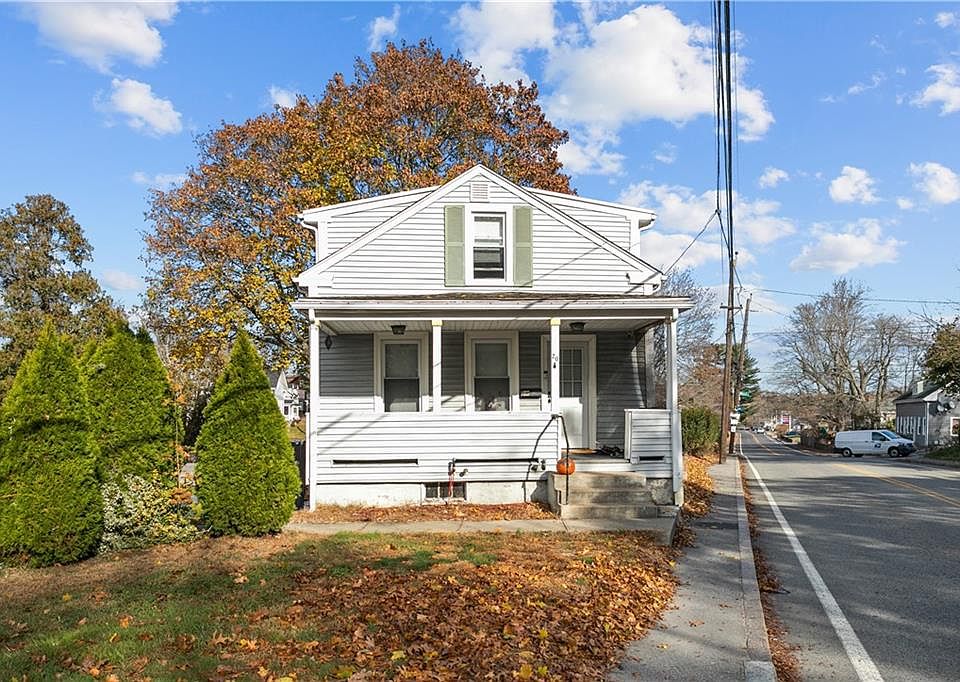 20 New London Ave, West Warwick, RI 02893 MLS 1347986 Zillow