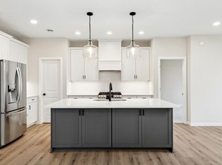 10969 37th St N, Lake Elmo, MN 55042