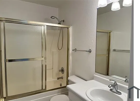 2403 E Palm Beach Dr — Photo 10