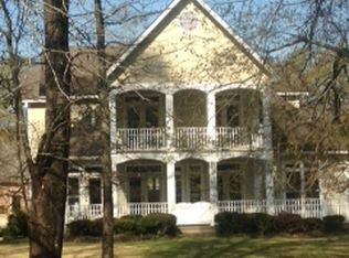 2218 Fairway Ct, West Point, MS 39773