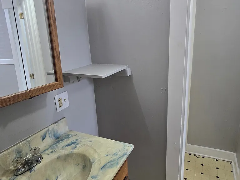 50 Main St #6 — Photo 13
