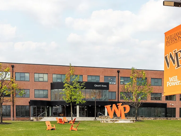 A quick local commute to William Paterson University