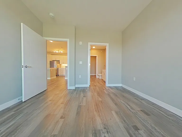 Allure Apartments — Photo 94