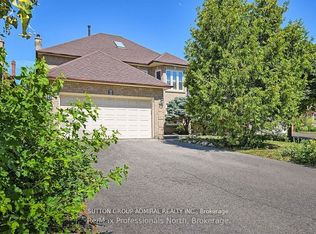 8 Elmsley Dr, Richmond Hill, ON L4C 8N1