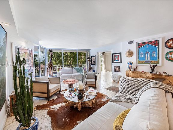 5th image of 2000 Towerside Ter APT 510