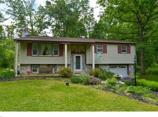 2325 Romig Rd, Pottstown, PA 19464