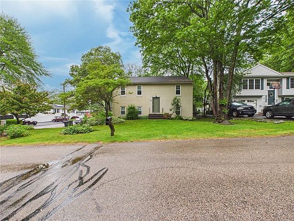 2nd image of 55 Betony Rd