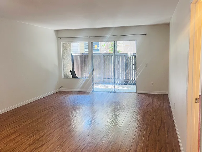 18350 Hatteras St #152 — Photo 14