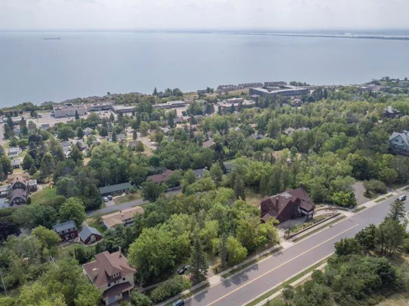 24XX E Superior St, Duluth, MN 55812