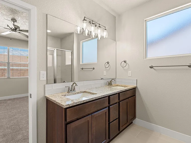 6801 Cleary Loop NE — Photo 25