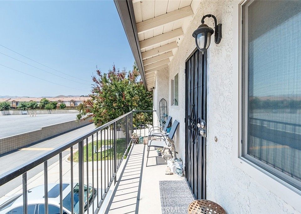 2041 N Calle La Sombra UNIT 4, Simi Valley, CA 93063 Zillow