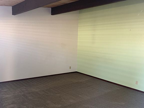 2nd image of 123 Campbell St #B
