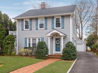 212 Kilburn Rd, Garden City, NY 11530